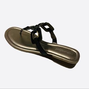 Natural Soul racy black sandals